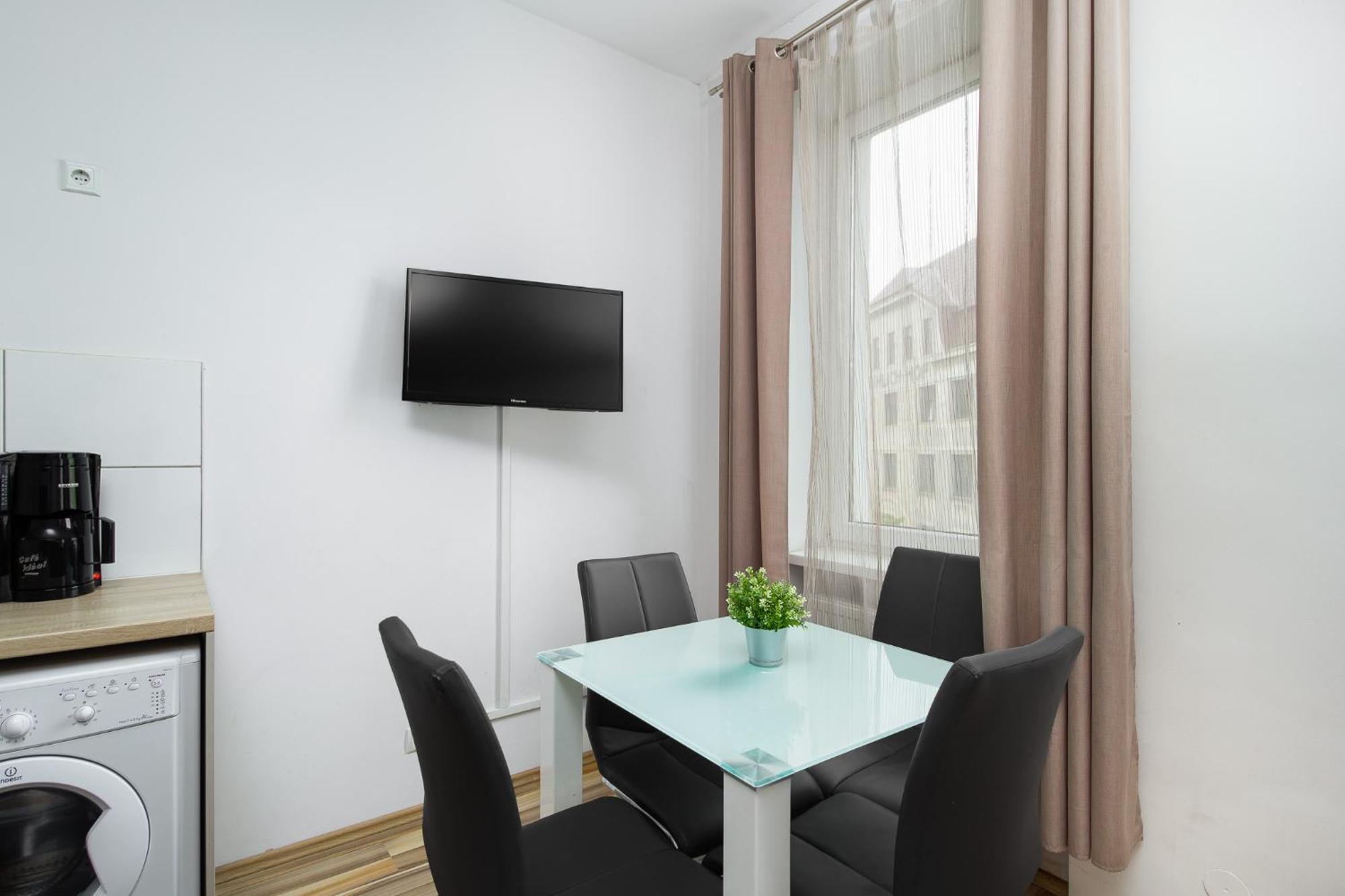 וינה Apartment Huglgasse מראה חיצוני תמונה