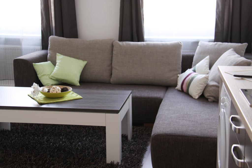 וינה Apartment Huglgasse מראה חיצוני תמונה