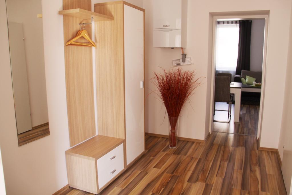 וינה Apartment Huglgasse מראה חיצוני תמונה