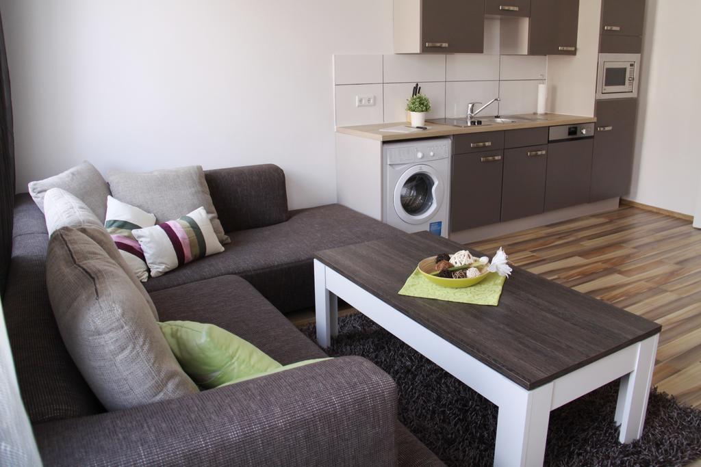 וינה Apartment Huglgasse מראה חיצוני תמונה
